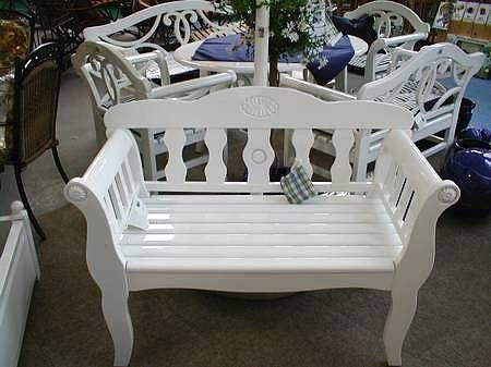 HERRENHAUS MÖBEL HOLZBANK MEDALLION BANK WEISS - KLINKER-FREIZEITMÖBEL